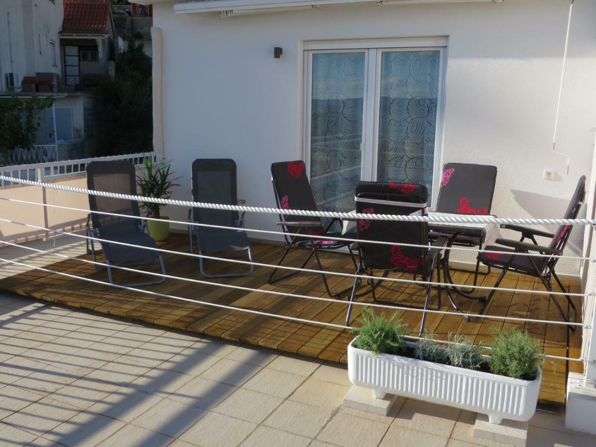 Apartmani Raos Dugi Rat Ngoại thất bức ảnh